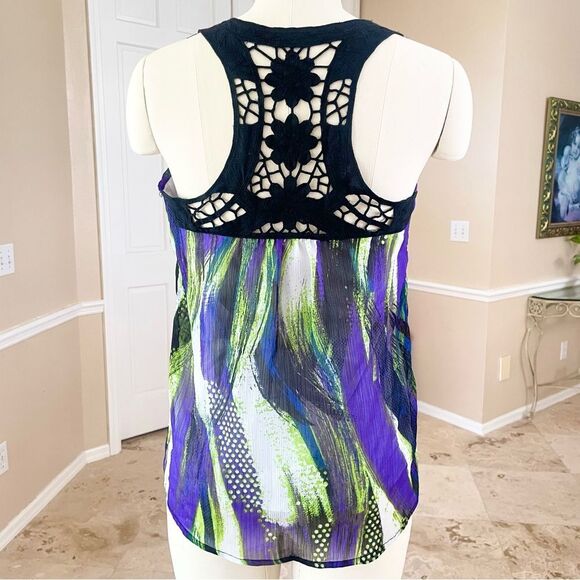 Abstract Multicolored Top - Picture 2 of 3